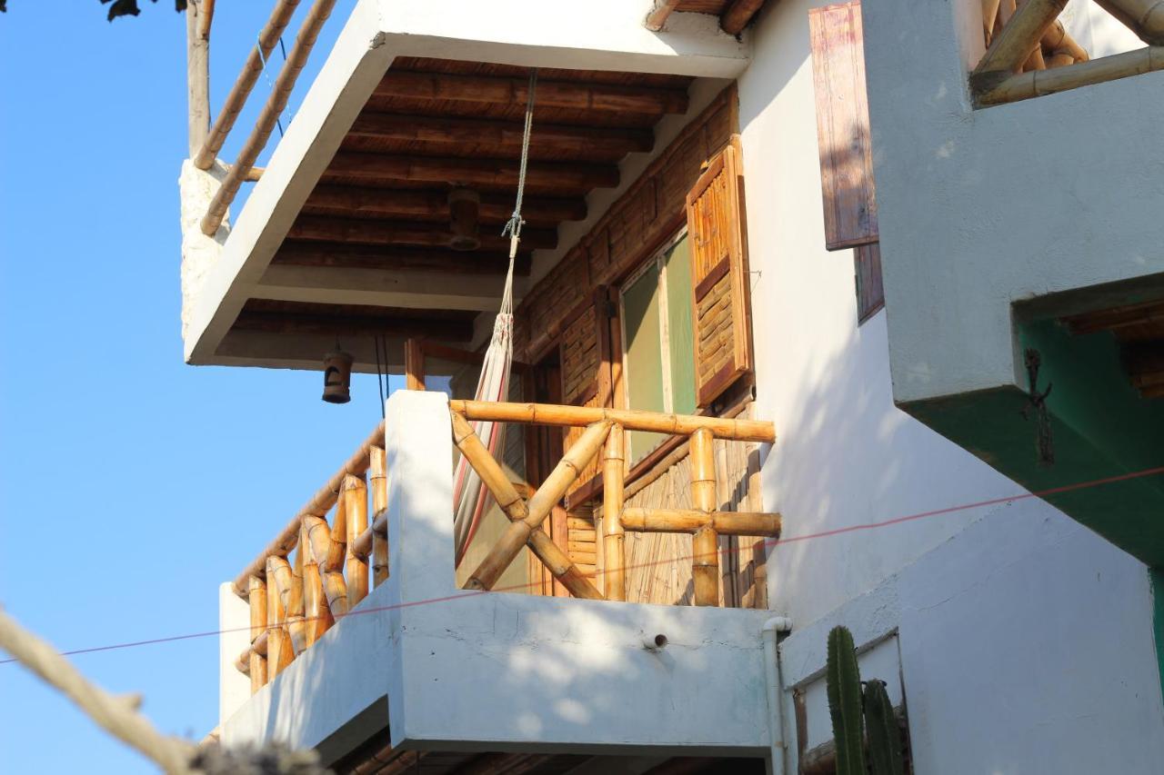 Hostal Puerto Engabao "El Surf Shelter" Chambre photo