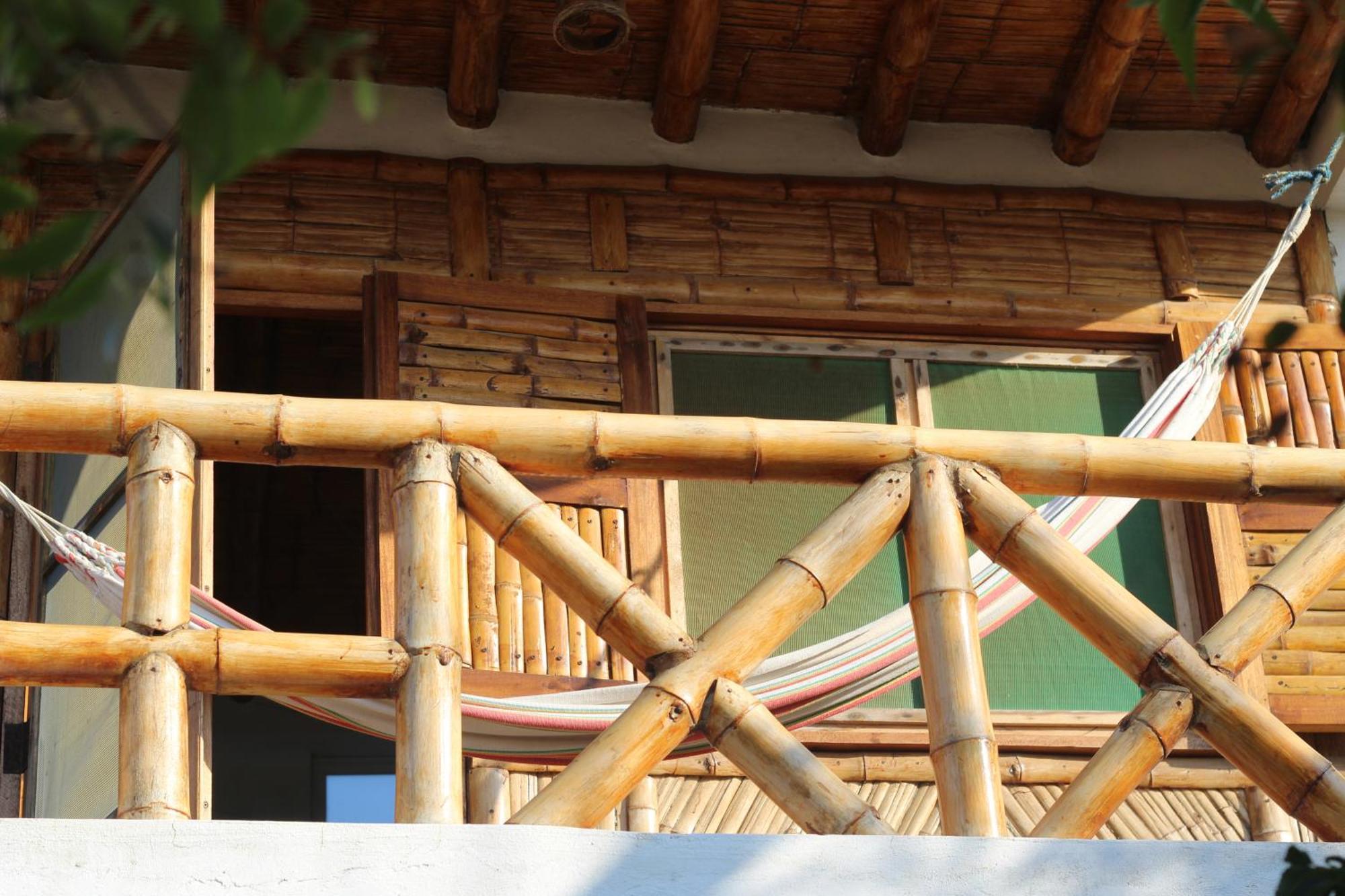 Hostal Puerto Engabao "El Surf Shelter" Chambre photo